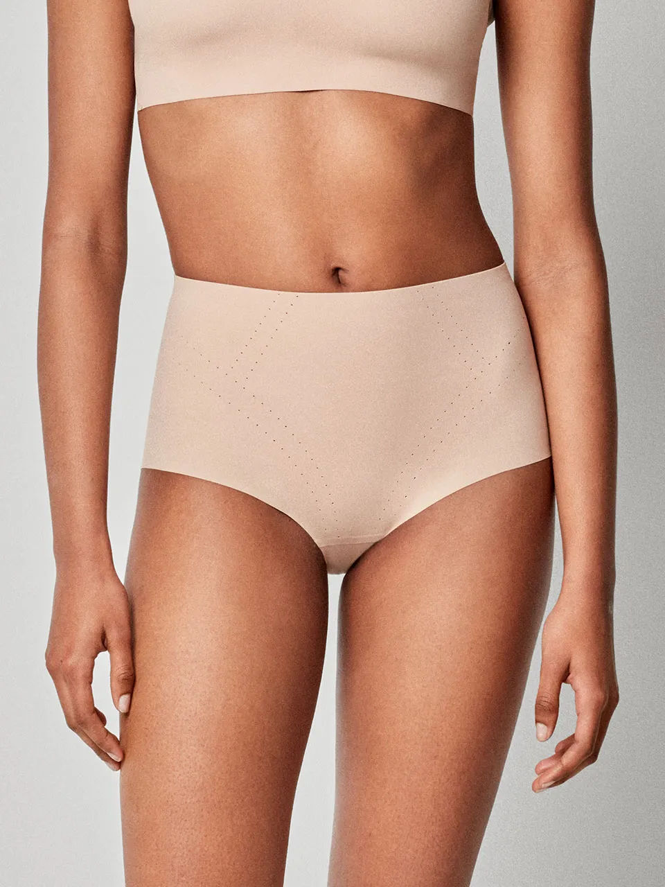 Slip Donna midi taglio laser contenitivo Gisela 10048 - immagine 5