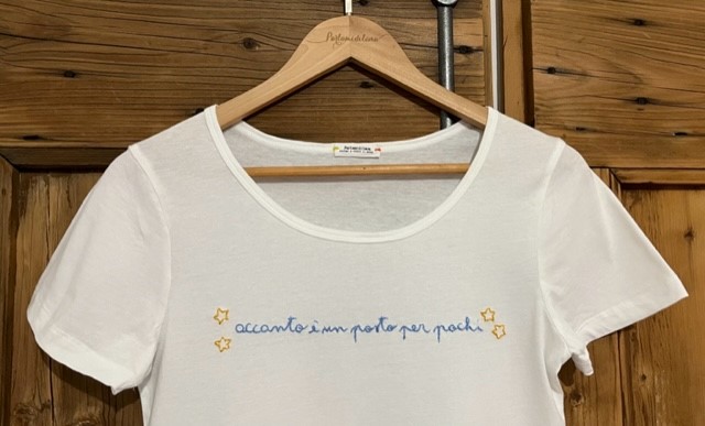ACCANTO E’ UN POSTO PER POCHI - immagine 2